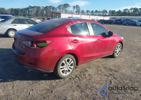 2016 Scion Ia z USA, uszkodzony, nr VIN 3MYDLBZV2GY100055